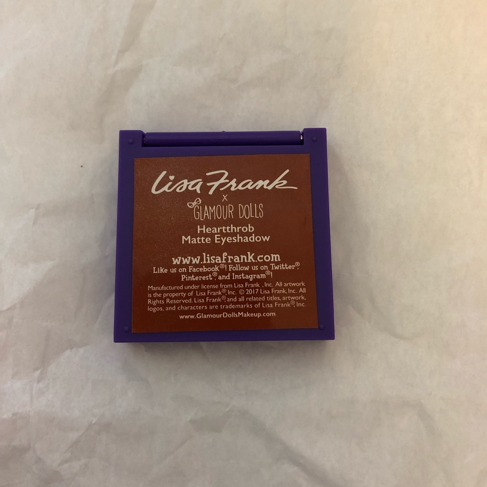 Eyeshadow - Picture 2 of 3
